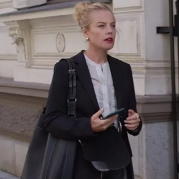 Love & Anarchy Season2 Sofie Rydman Blazer